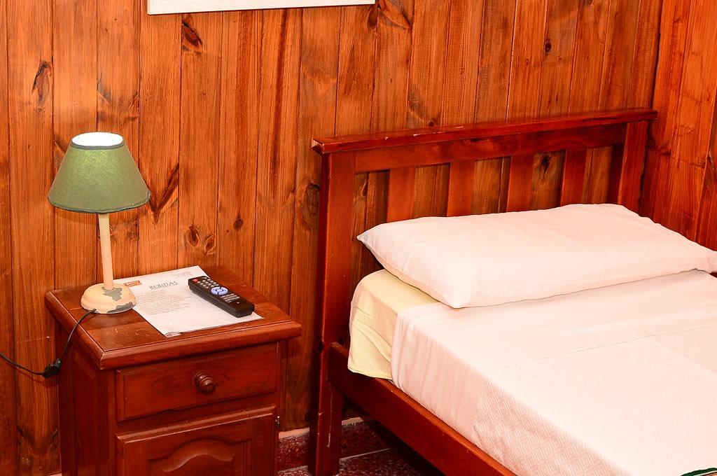 Hostal Yatasto Сальта Экстерьер фото